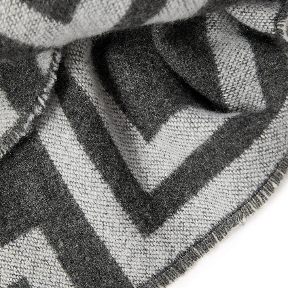 Accessorize London Women's Grey Firenze Geo Supersoft Blanket
